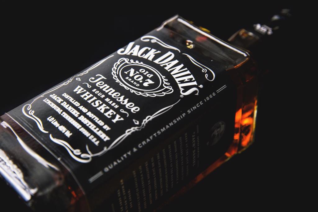 買下 Jack Daniel's 的 Brown-Forman，實現 100% 再生農業